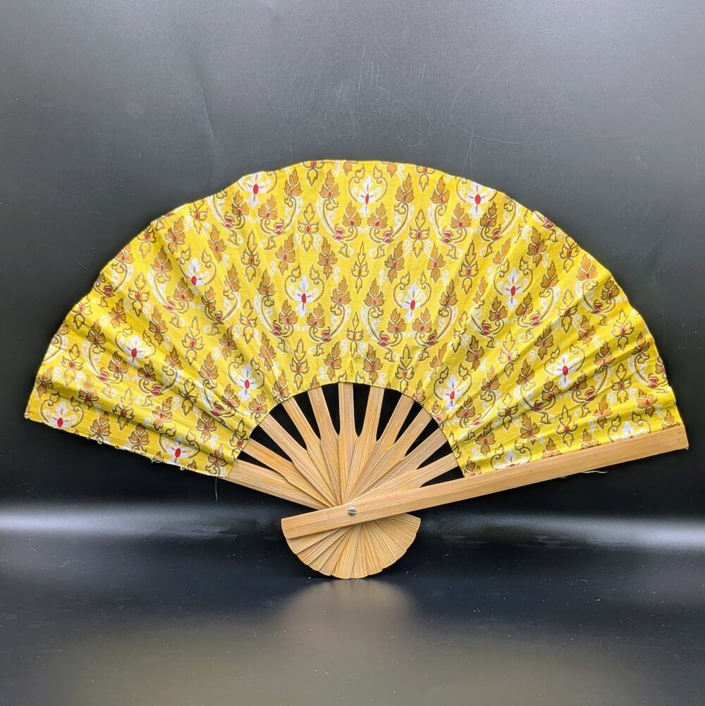 🌼 Vintage Yellow Floral Folding Fan – Bamboo & Fabric